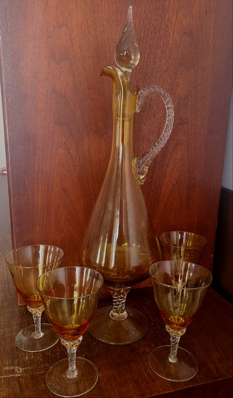 Vintage decanter set with glasses - Classic & Kitsch