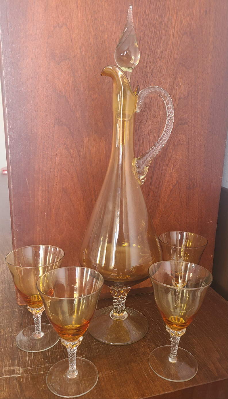 Vintage decanter set with glasses - Classic & Kitsch